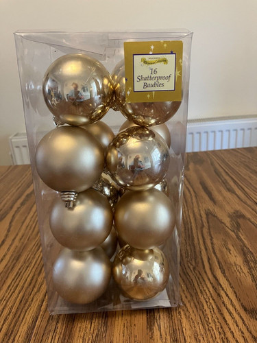 Christmas vintage baubles - 16,