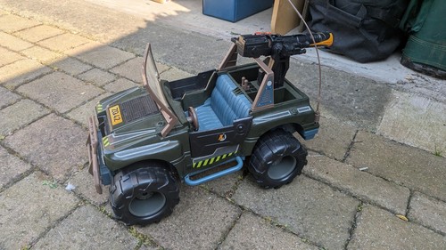 Hasbro 1993 action man - action, jeep