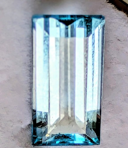 Aquamarine blue - 4.20, ct
