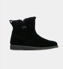 Brand new EMU Australia Beach