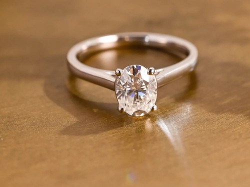 Anniversary gift 00ct - gift, oval