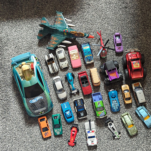 Hot wheels matchbox - hot, &