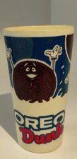 VTG PLASTIC OREO DUNK GLASS