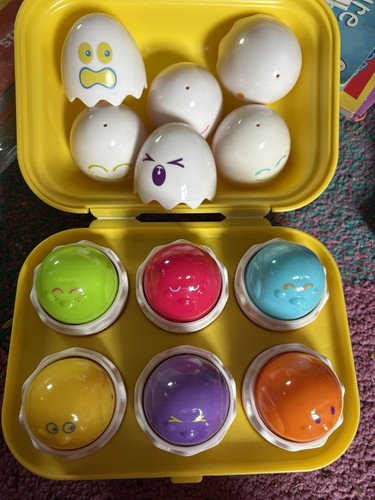 Tomy hide and squeak eggs - squeak,