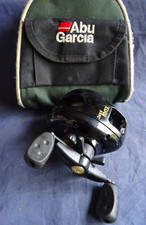 A GOOD CASED ABU GARCIA AMBASSADEUR BLACK MAX ULTRA CAST MULTIPLIER REEL