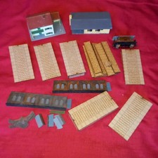 JOB LOT OF VINTAGE 00 GAUGE