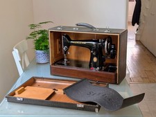 1951 CENTENNIAL  SINGER 201K SEWING MACHINE,  HANDCRANK, for LEATHER,FABRIC