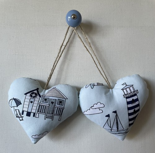 Pair heart door hangers in - heart,