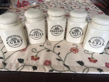5 vintage spice jars. Oregano