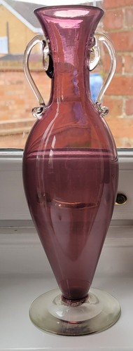 Elegant mcm purple glass vase - purple,