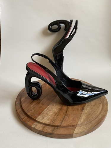 Black patent designer art - black,