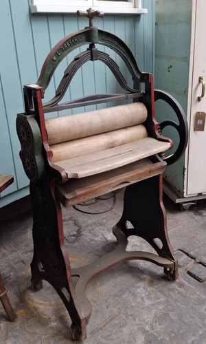 Authentic working cast iron - authentic,