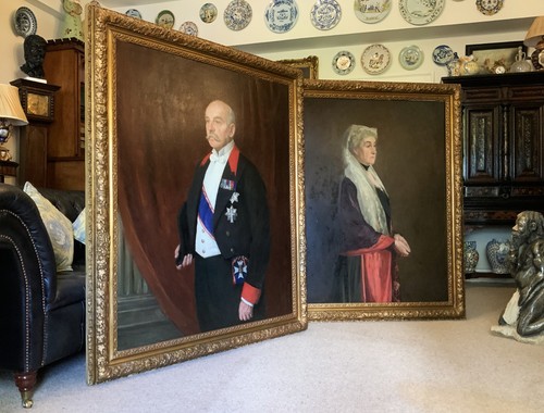 Huge magnificent pair portrait - huge,
