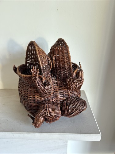 Vintage wicker double frog - double,