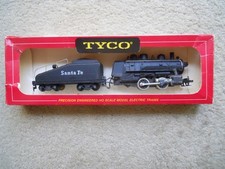 Tyco Shifter II Santa Fe Lighted Model Train, HO Scale