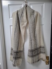 Cream Scarf Atmosphere