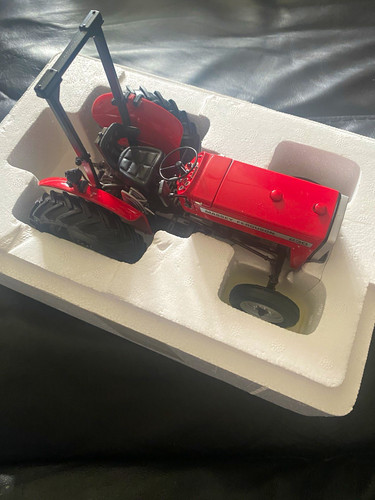 Universal hobbies massey - hobbies,