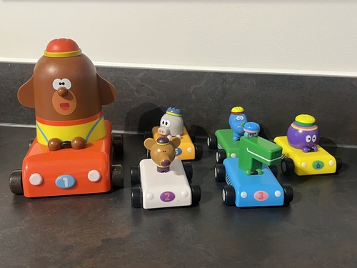 Hey duggee talking large - duggee,