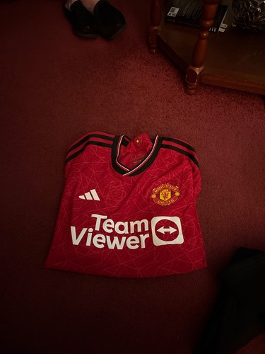 Man utd home - man, in