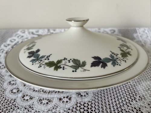 Royal doulton burgundy - doulton,