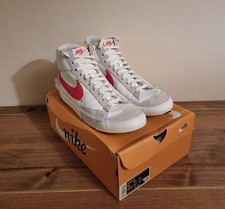 NIKE Size 10 BLAZER MID '77 REMASTERED PRO Club