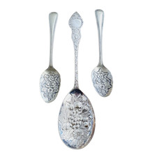 Vintage EPNS Silver Plated Berry / Floral Pattern Spoons (11)