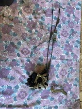 2008 MITSUBISHI L200 Double Cab DI-D Warrior 4WD DRIVERS REAR DOOR LOCK CATCH 