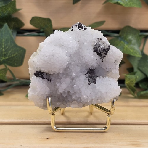 Stunning clear quartz specimen - clear,