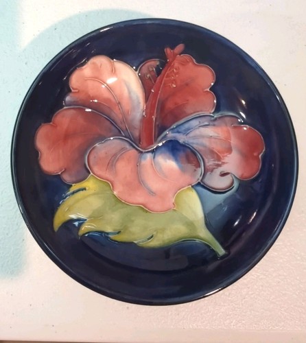 Moorcroft hand painted art - moorcroft,