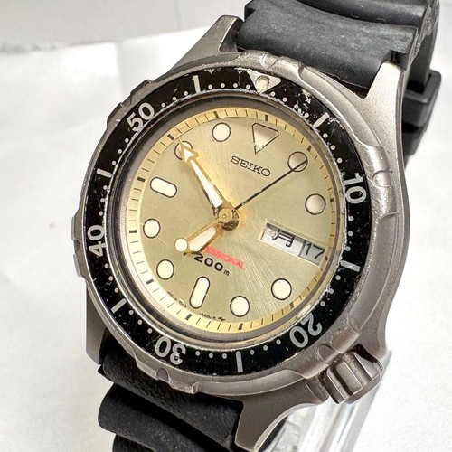 Seiko 7c43 6a00 diver watch - seiko,