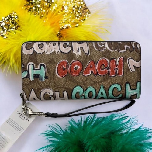 Rare coach mint serf - ×, &