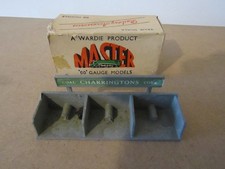 Vintage  Wardie Product