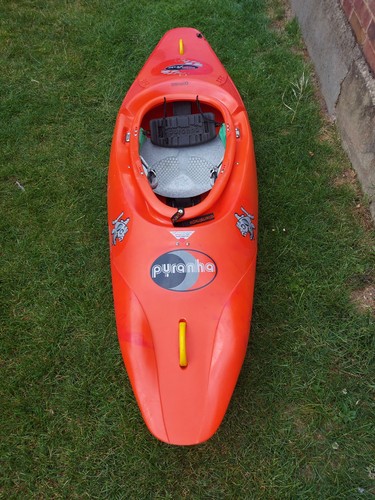 Pyrhana inazone 232 - 232, kayak