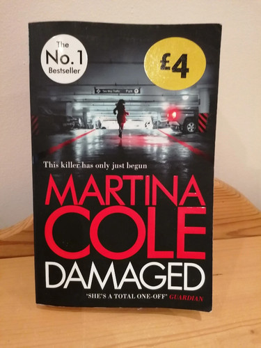 Damaged martina cole book - damaged,