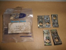 FORD PANEL CLIPS  X 5 N.O.S. 114396 ES8