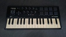 M-Audio Axiom Air Mini 32 Midi Controller. Untested 