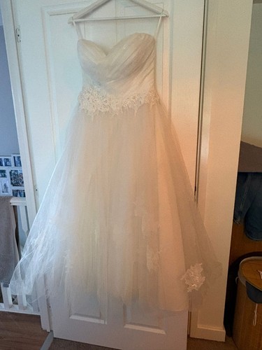 White wedding dress size - wedding,