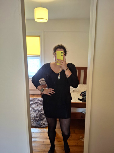 Black neck peplum - black,
