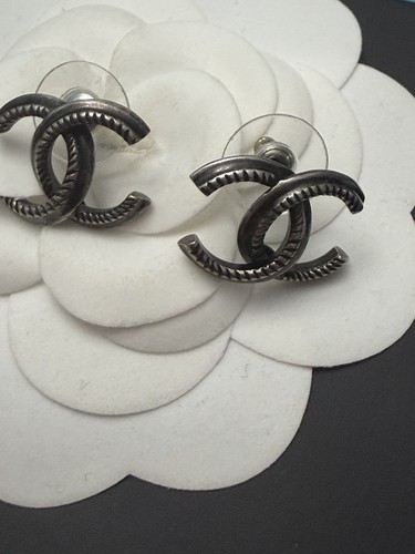 Chanel twisted stud - chanel,
