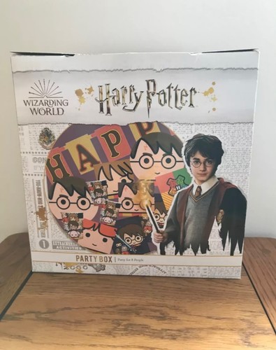 Damaged box harry potter - box,