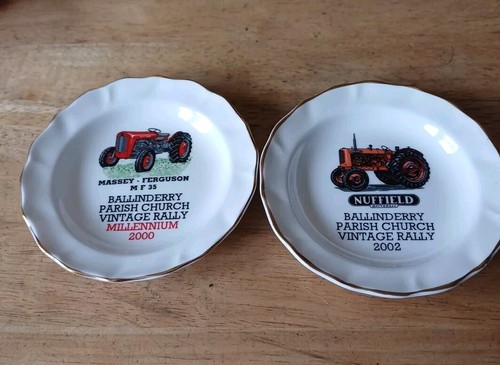 Small dishes painted with - dishes,