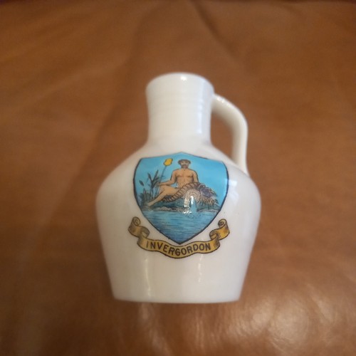 Goss crested china model - wh,