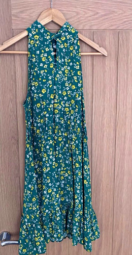 Apricot green floral - apricot,