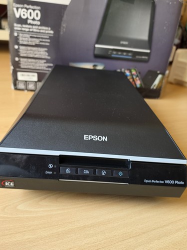 Epson perfection v600 photo - epson,