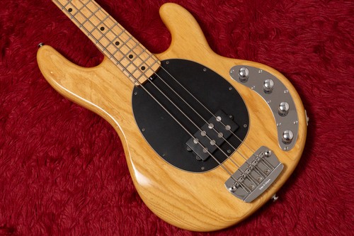 Ernie ball music man stingray - music,