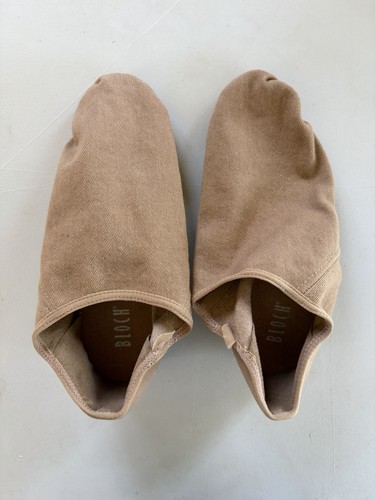Bloch jazz shoes - shoes, size