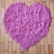 Debenhams Kids Heart Shape Shaggy Rug Soft Fluffy Bedroom Living Room Floor Mat