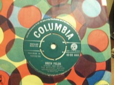 Beverley Sisters – Green Fields 1960 7” Columbia DB 4444