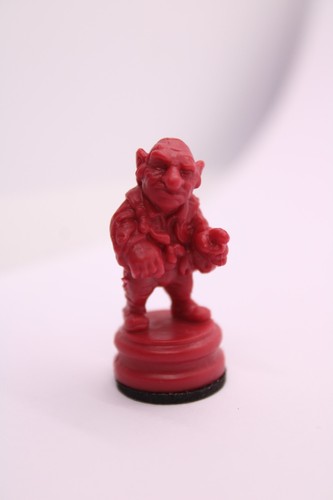Red miniature labyrinth hoggle - red,