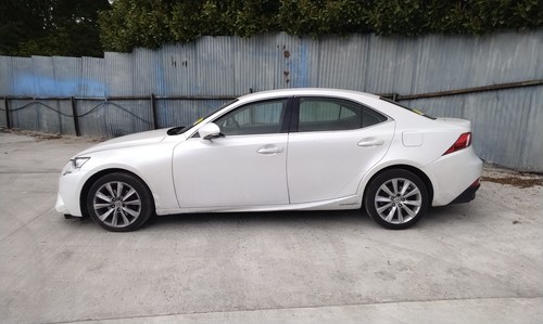 Lexus 300h hybrid - lexus, is